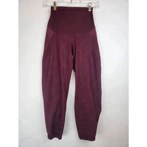 Lululemon Shake It Out Crop Star Pixel Maroon Size 6.